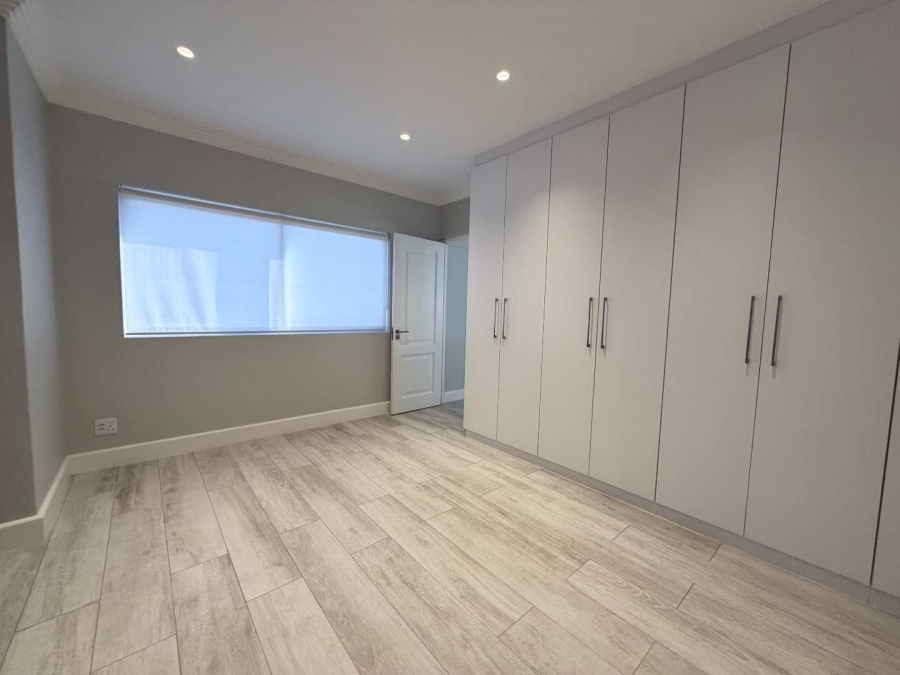 To Let 2 Bedroom Property for Rent in Oakdale Western Cape